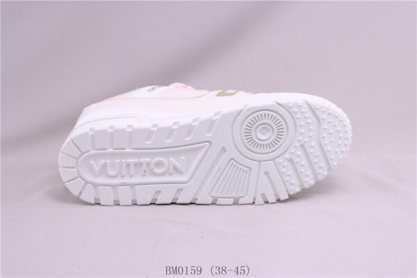 New Collection LV Trainer 062