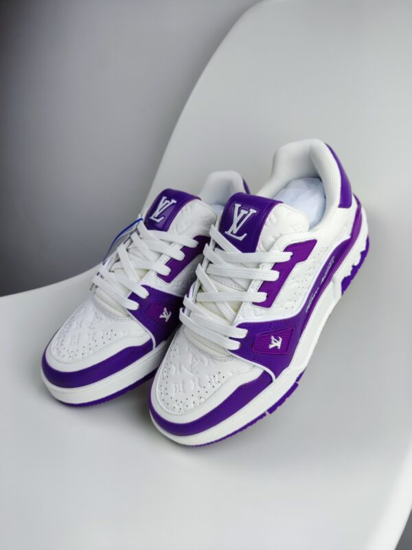 New Collection LV Trainer 037