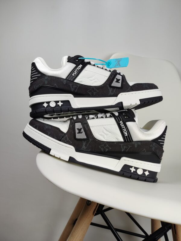 New Collection LV Trainer 007