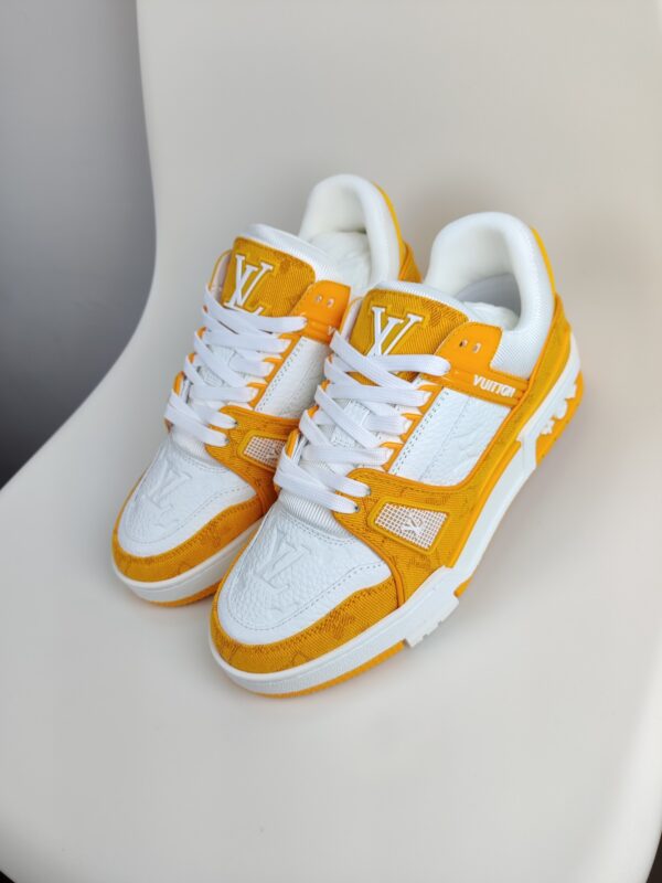 New Collection LV Trainer 009