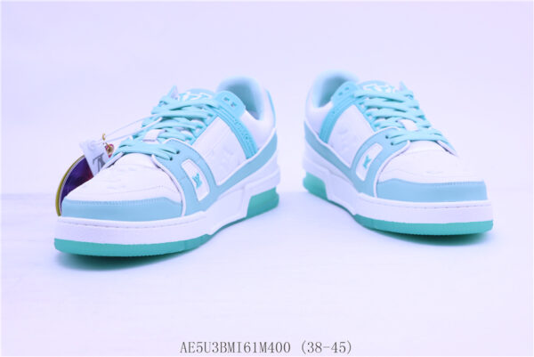 New Collection LV Trainer 095