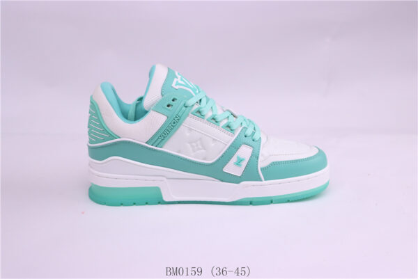 New Collection LV Trainer 074