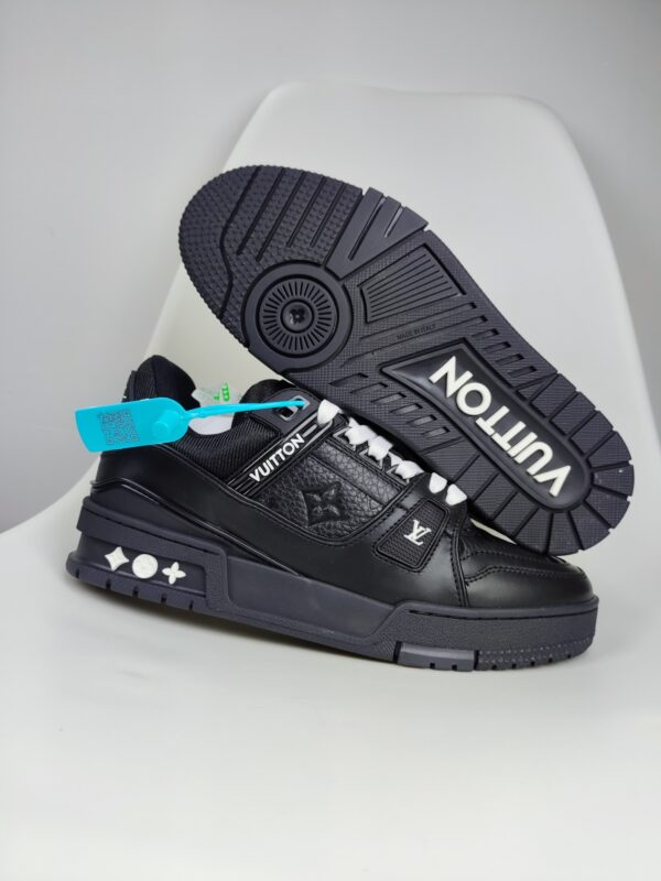 New Collection LV Trainer 021