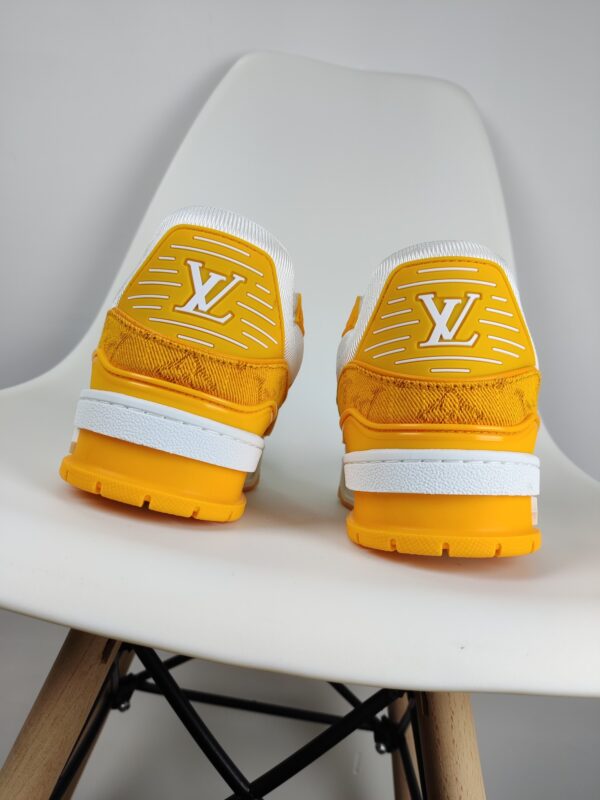 New Collection LV Trainer 009