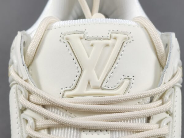 New Collection LV Trainer Maxi 007