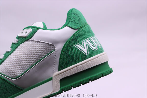 New Collection LV Trainer 079