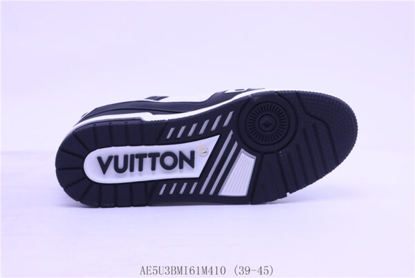 New Collection LV Trainer 099