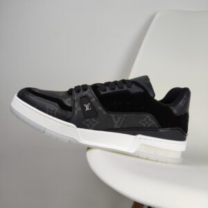 New Collection LV Trainer 002