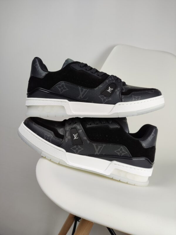 New Collection LV Trainer 002