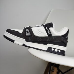 New Collection LV Trainer 007