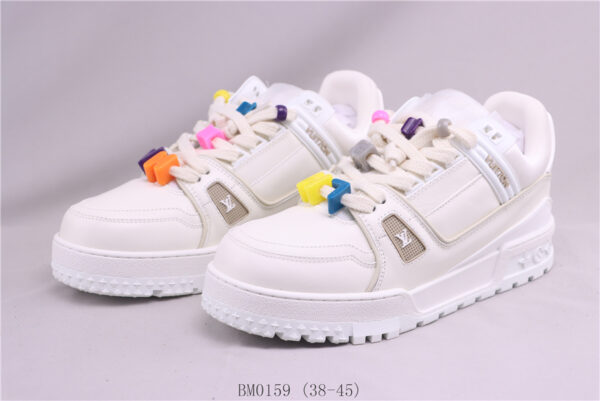 New Collection LV Trainer 062