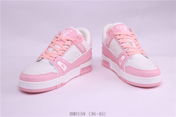 New Collection LV Trainer 076