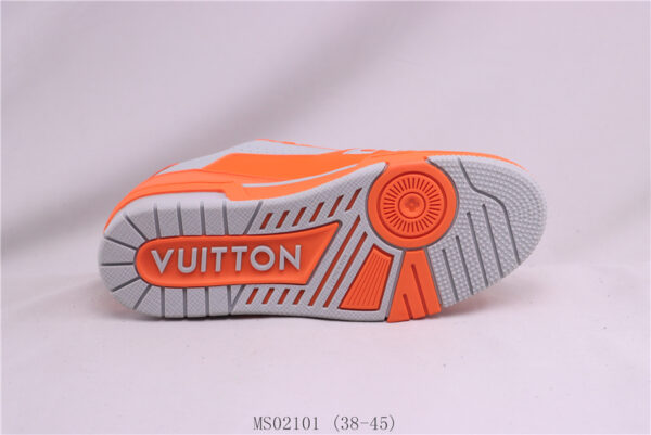 New Collection LV Trainer 056