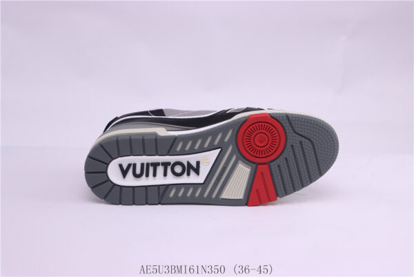 New Collection LV Trainer 083