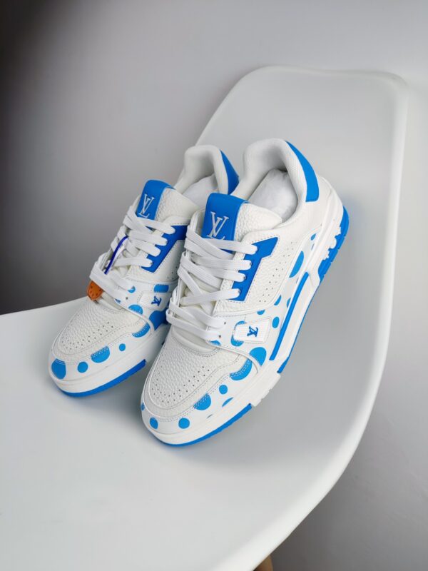 New Collection LV Trainer 028