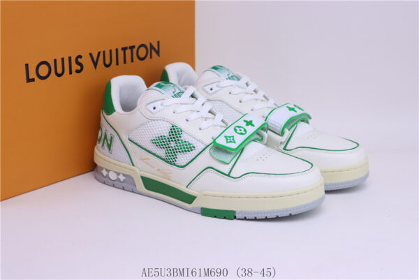 New Collection LV Trainer 091