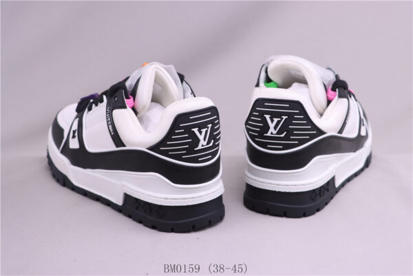 New Collection LV Trainer 065