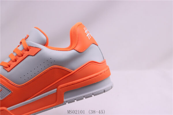 New Collection LV Trainer 056