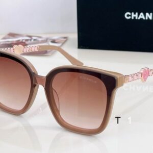 Chanel A95076 54 21 142 a04 1940513