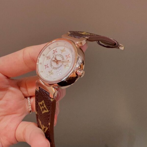 New Collection LV Watch 027