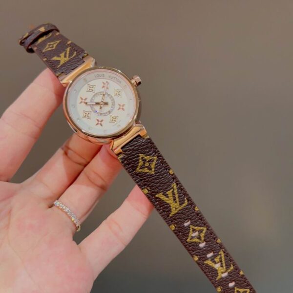 New Collection LV Watch 027