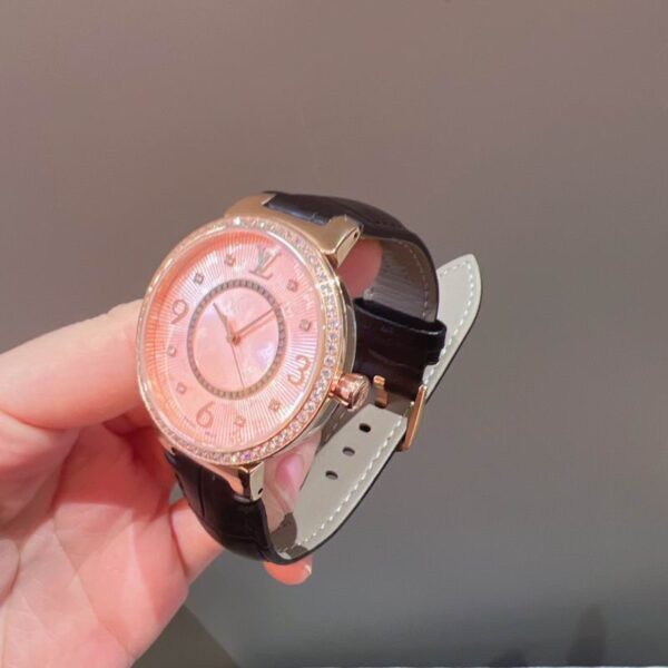 New Collection LV Watch 022