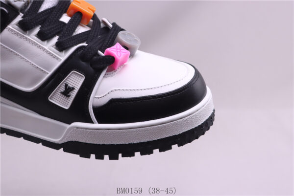 New Collection LV Trainer 065