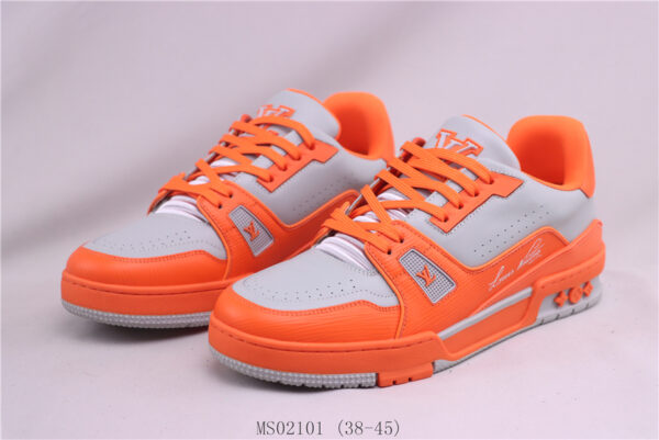 New Collection LV Trainer 056