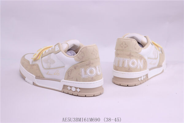 New Collection LV Trainer 081