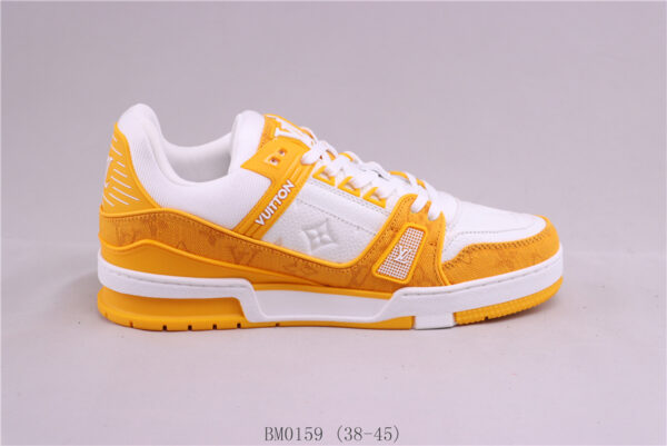 New Collection LV Trainer 070