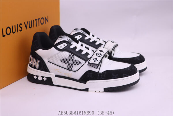 New Collection LV Trainer 080