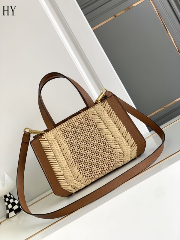 New Collection Valentino Bag 22