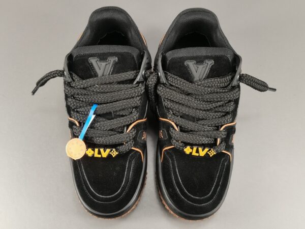 New Collection LV Trainer Maxi 013