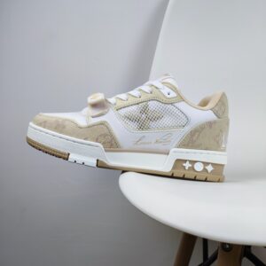 New Collection LV Trainer 043