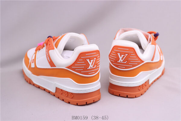 New Collection LV Trainer 064