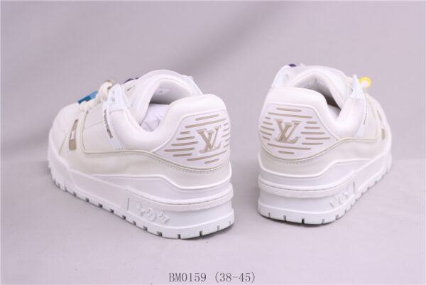 New Collection LV Trainer 062