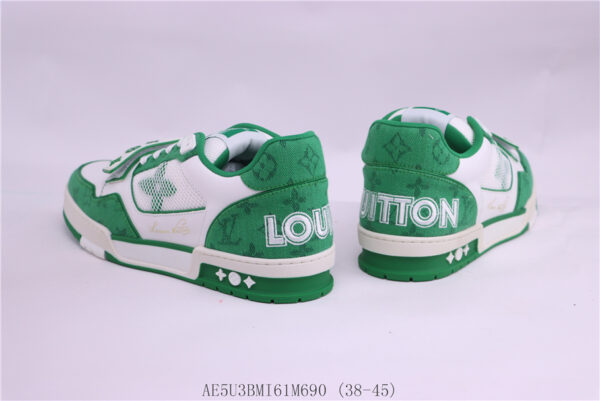 New Collection LV Trainer 079