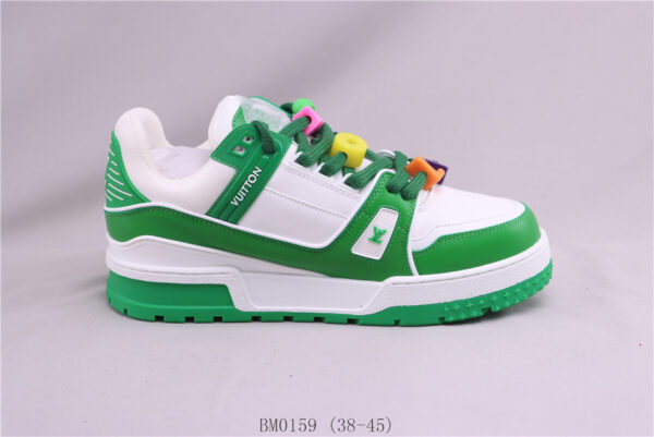 New Collection LV Trainer 061