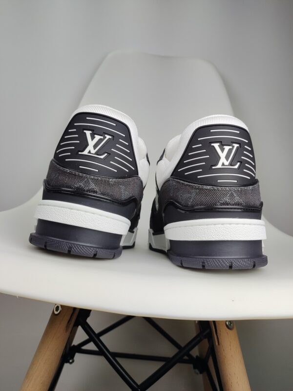 New Collection LV Trainer 007