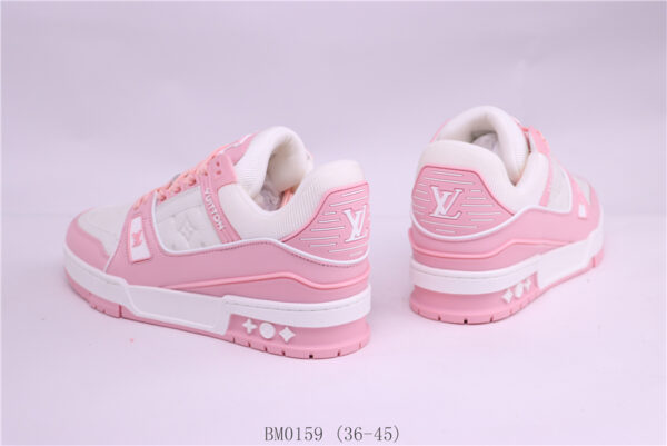 New Collection LV Trainer 076