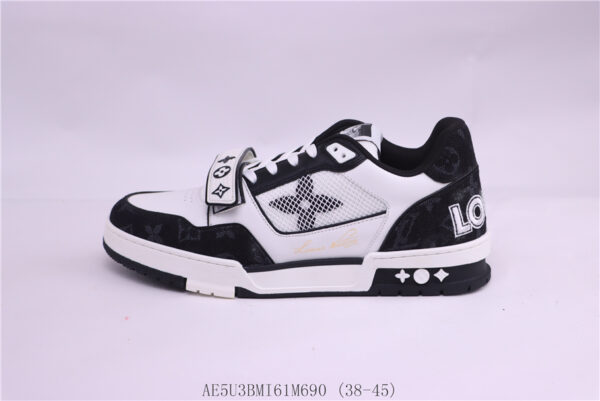 New Collection LV Trainer 080