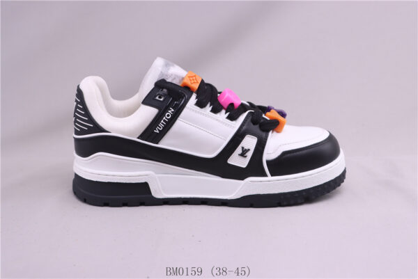 New Collection LV Trainer 065