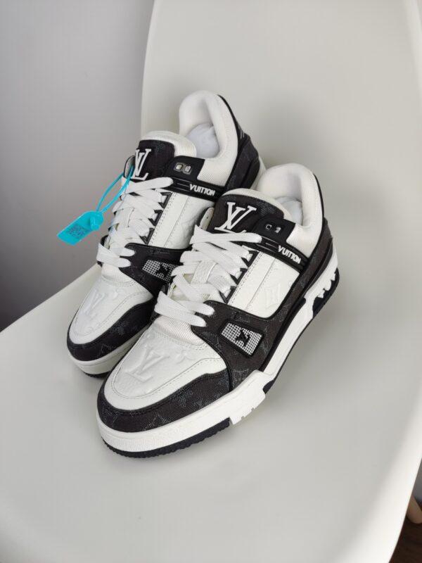 New Collection LV Trainer 007