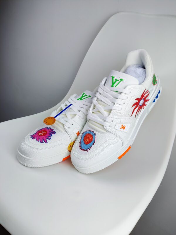 New Collection LV Trainer 015