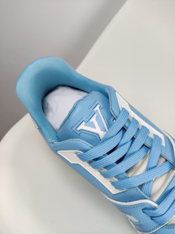 New Collection LV Trainer 051