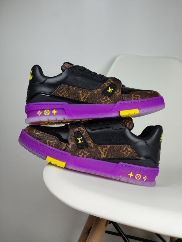 New Collection LV Trainer 001