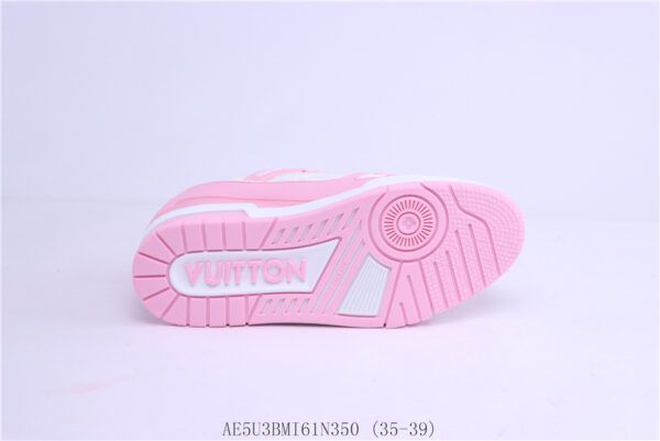 New Collection LV Trainer 087