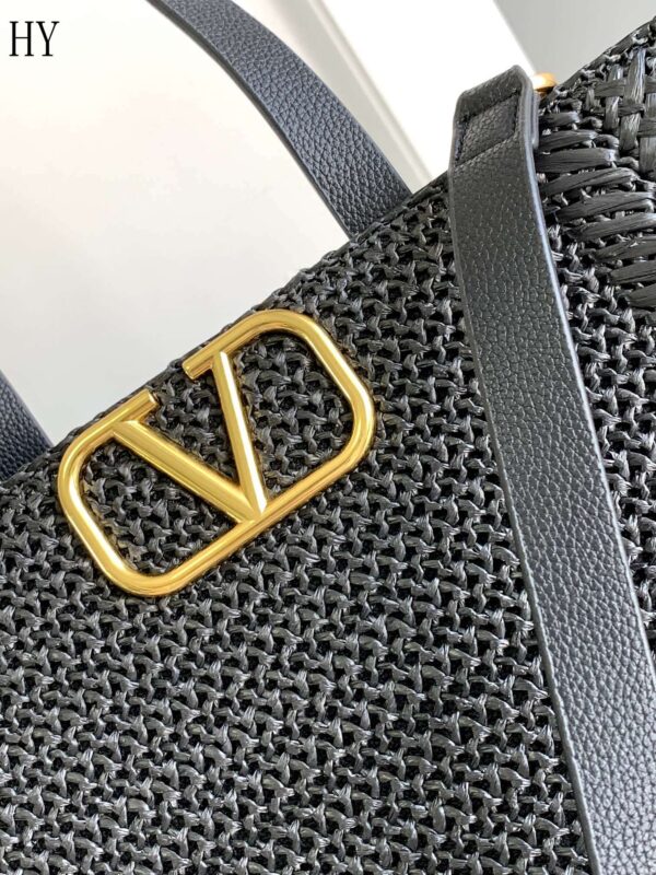 New Collection Valentino Bag 21