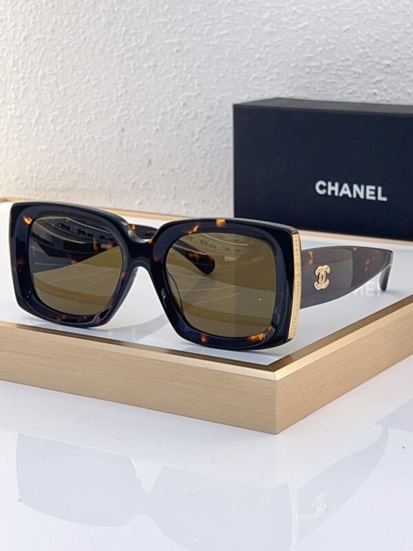 New Collection Chanel Glasses 270