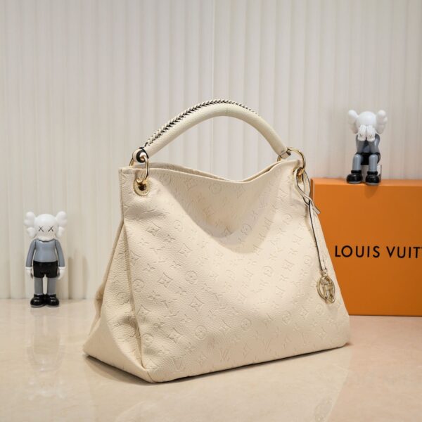 New Collection LV Bag 200